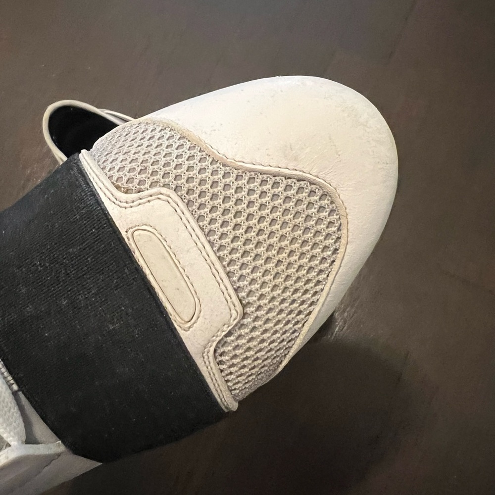 Balenciaga Sneakers - Picture 5 of 8